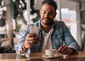 The Rise of Micro-Reading Habits: How Short-Form Fiction and Serialized Storytelling Are Redefining Reading Time